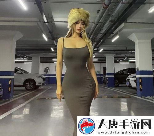 豐滿的女鄰居：她的魅力如春風(fēng)-溫暖你的心靈與每一個(gè)日夜！